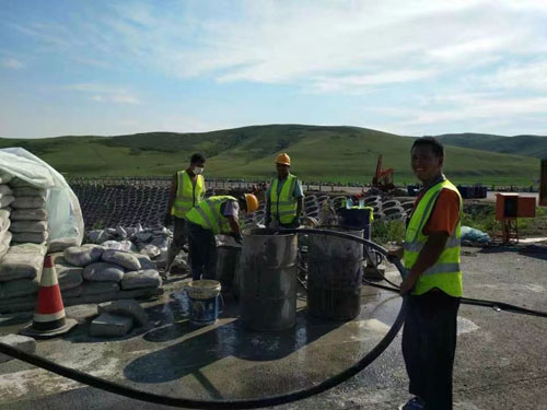 盐山公路地聚物下沉注浆